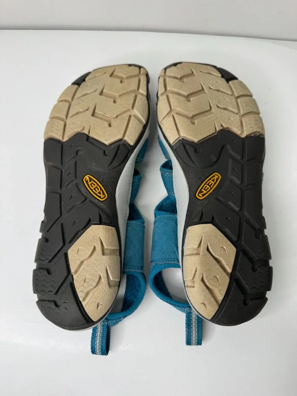 Keen Clearwater CNX Water Shoes Womens 9 Blue Closed Toe Cutouts Elastic Laces W
